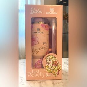 The Stanley x ‘80s Peaches N’ Cream Limited Edition Quencher